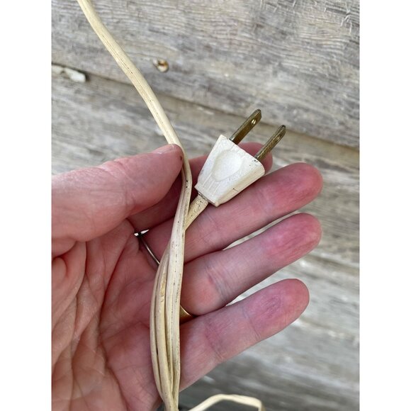 Vintage MCM Wood Gold United Clock Corp. Electric Wall Clock Convex Glass - Picture 6 of 14